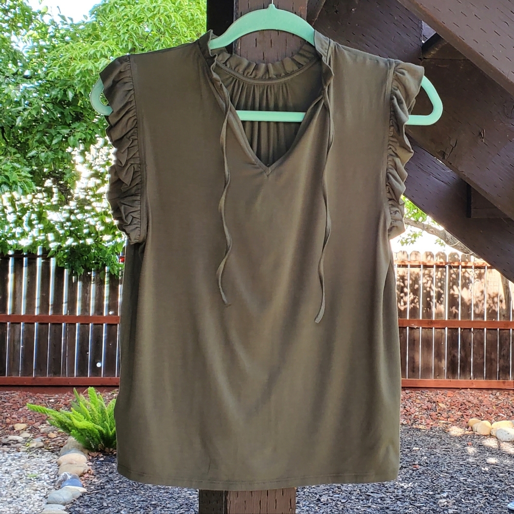 EUC - Express | Olive Green Top Size XS